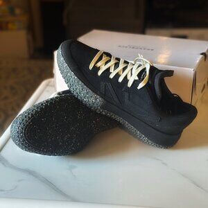 RARE NEW Brandblack EVO Black & White Men Shoes 9.5 - Nike, Adidas, Yamano